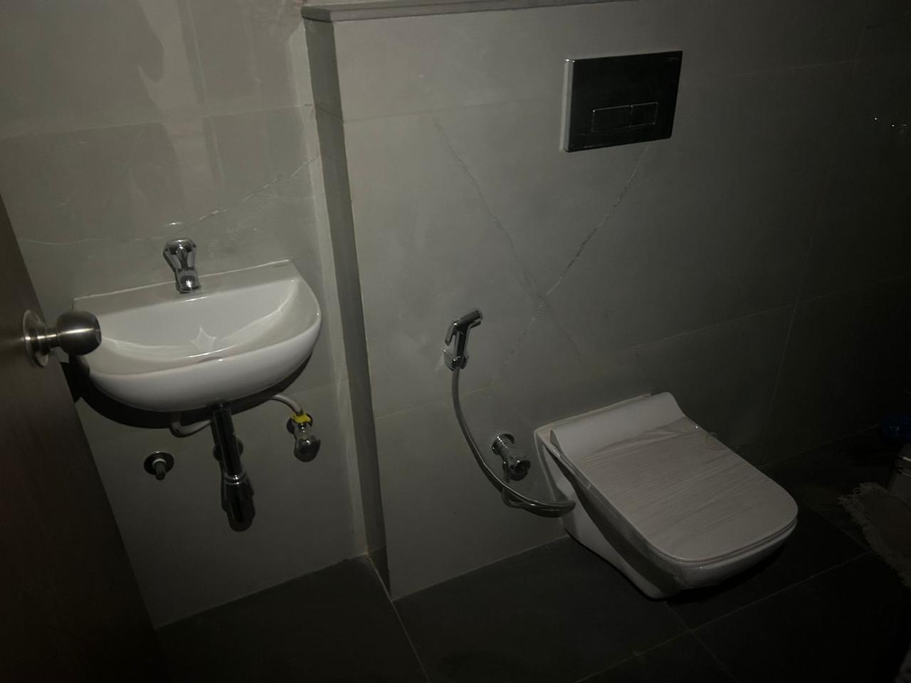 Sanitary Fixtures Photo 25